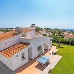 Adelaide By * Sant Lluis